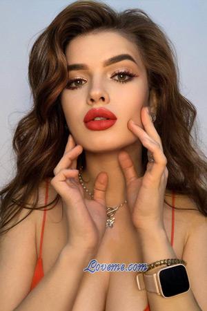 208985 - Daryna Age: 23 - Italy