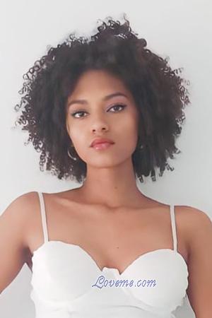 215243 - Carolina Age: 28 - Colombia