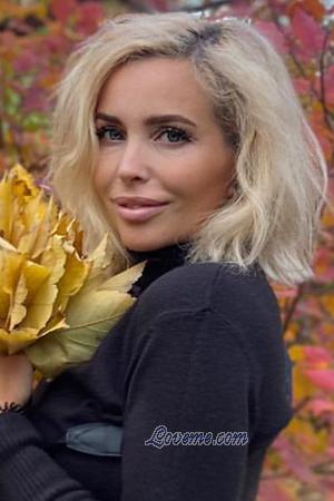 215995 - Olga Age: 43 - Moldova