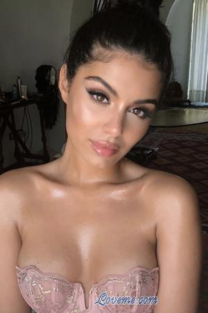 220370 - Susie Age: 30 - United Kingdom