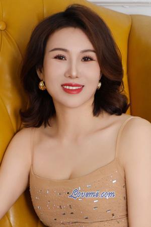 221430 - Lisa Age: 46 - China