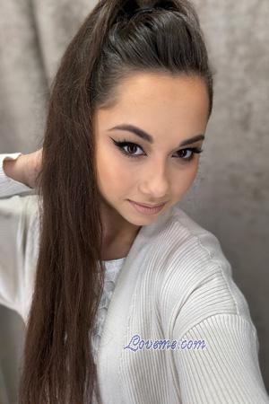 222266 - Arina Age: 20 - Moldova