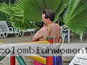 cartagena-women-boat-1104-7